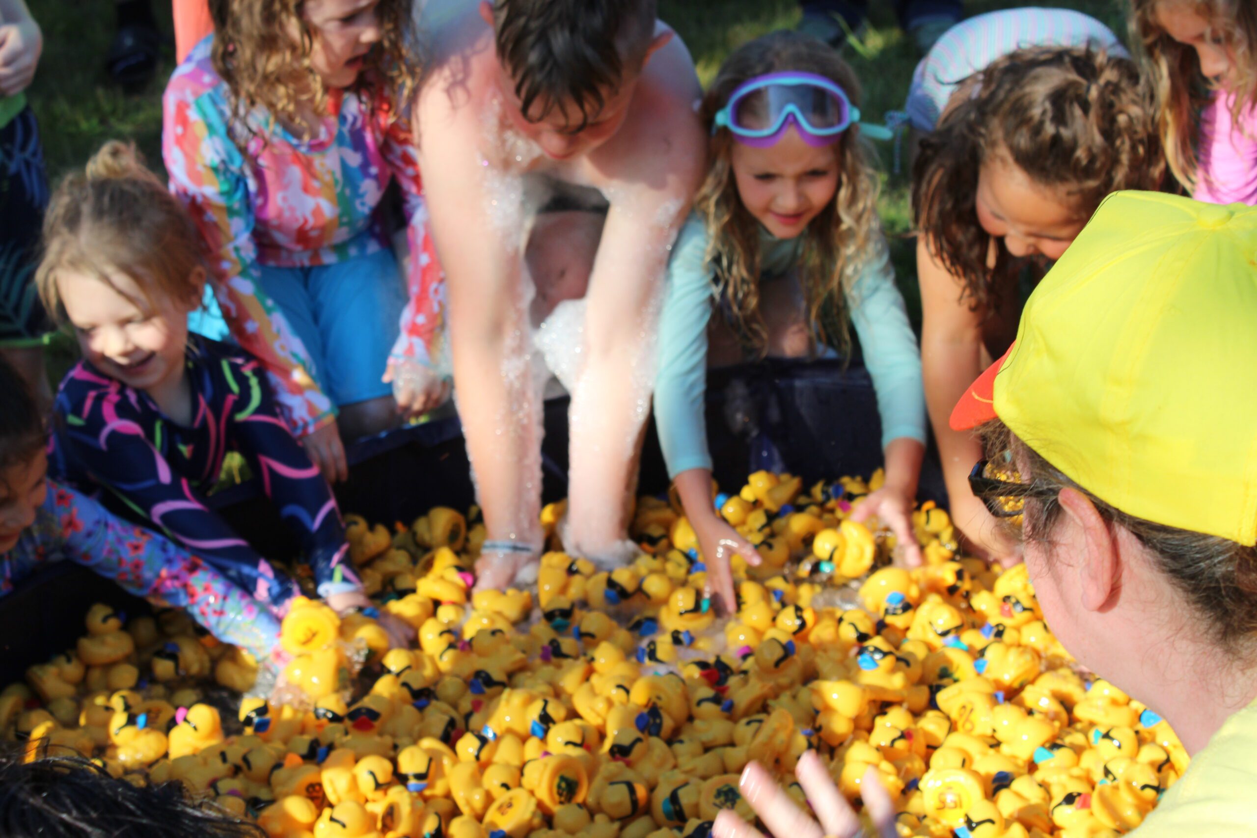 Featured image for “Duck Run Raises Over $5,000 Toward New Family Services Van”